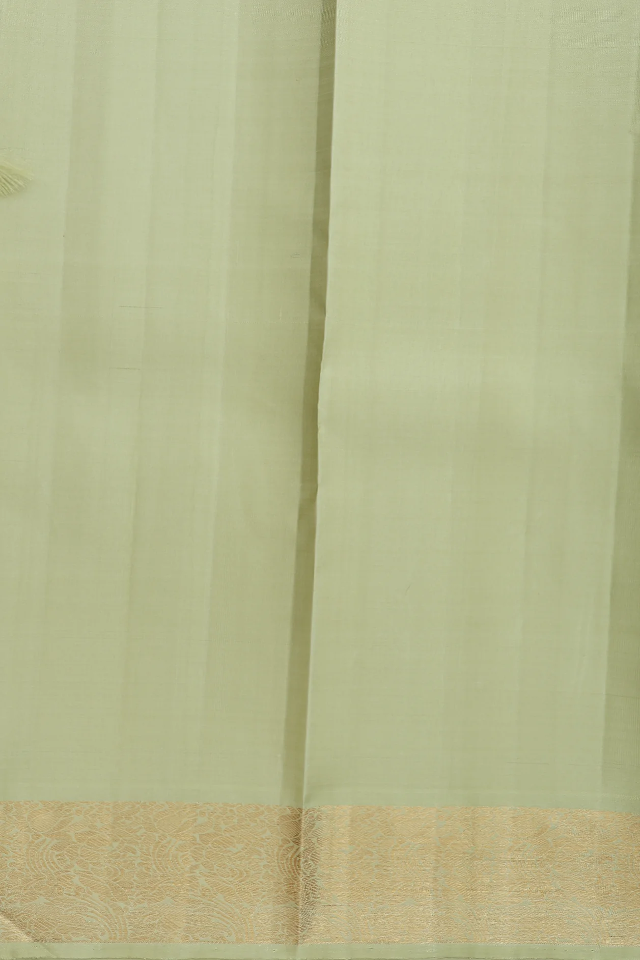 Kanchipuram Silk Saree In Pastel Green With Zari Buttas - Image 5